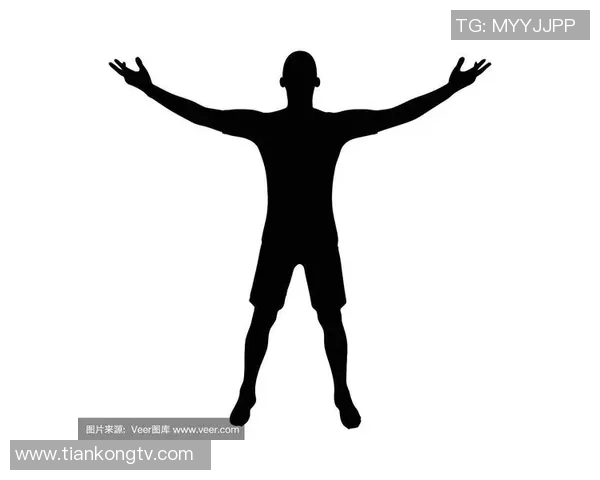 黑白足球明星剪影素材的艺术魅力与创意设计探索 黑白足球明星剪影素材的艺术魅力与创意设计探索